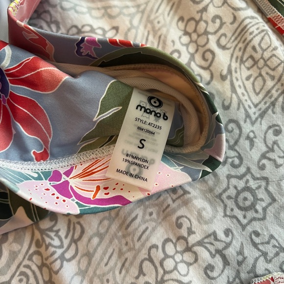 Mono B athleisure set hibiscus print Sz S top and bottom - Picture 4 of 4